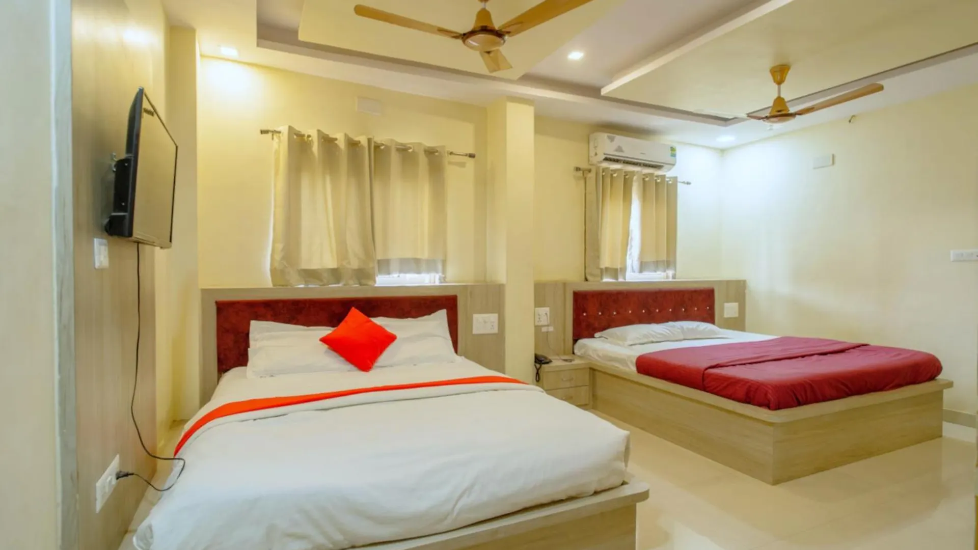 Majestic Hotel And Restro Udaipur