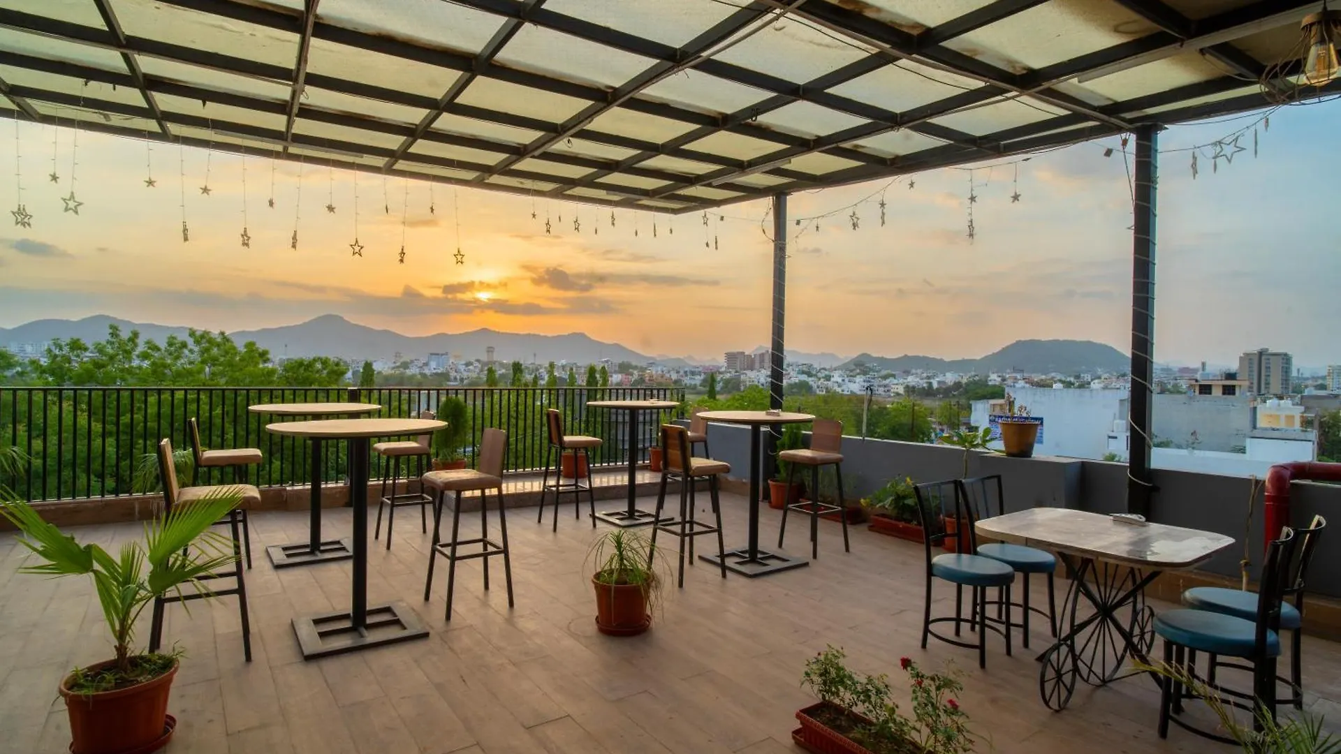 Majestic Hotel And Restro Udaipur