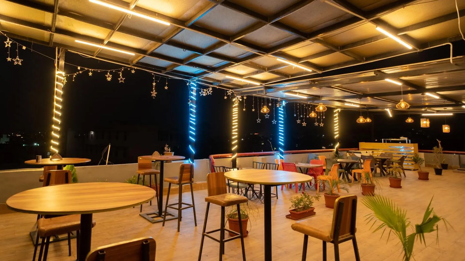 Majestic Hotel And Restro Udaipur 3*,